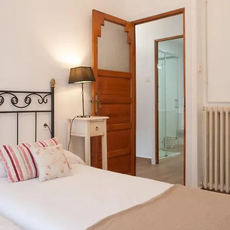 Av Menendez Valdes 3 Appartement *