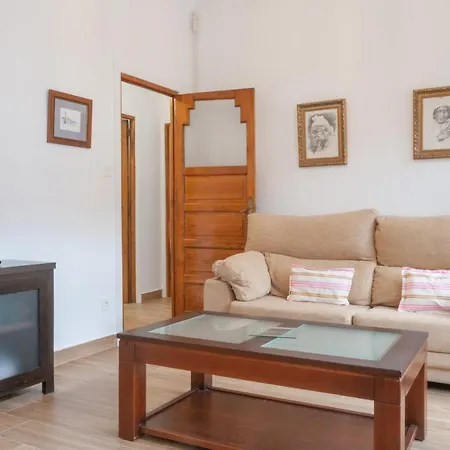 Av Menendez Valdes 3 * Gijón